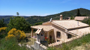 S'orrosa casa vacanze bifamiliare in montagna panorama stupendo Sardegna